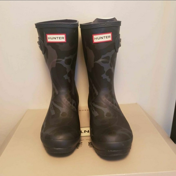 Hunter Camo Butterfly Short Boots - Picture 2 of 5